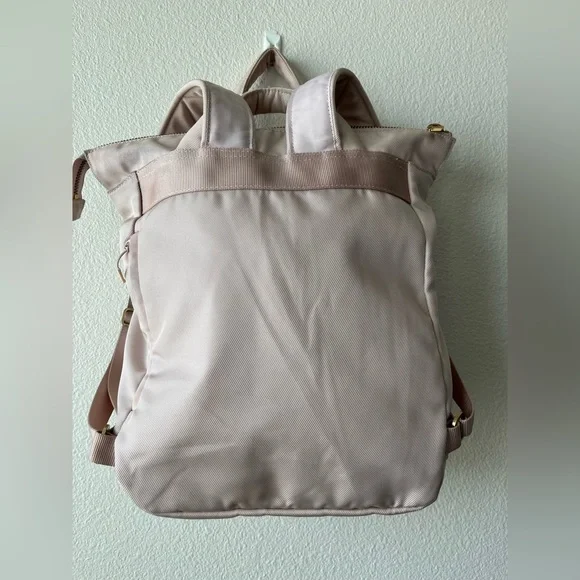 Lululemon City Adventurer Convertible Backpack 15L - Picture 11 of 16